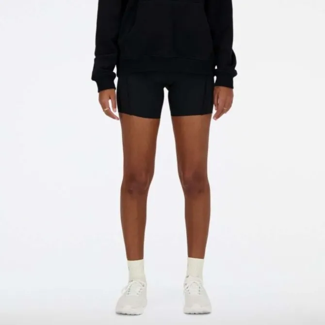 New Balance Laufshorts>Athletics 6 Inch Fitted High Rise Pkt Short Schwarz