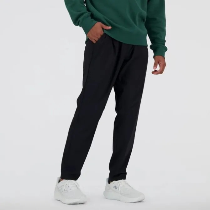 New Balance Laufhosen>Men's AC Tapered Pant 29" Schwarz