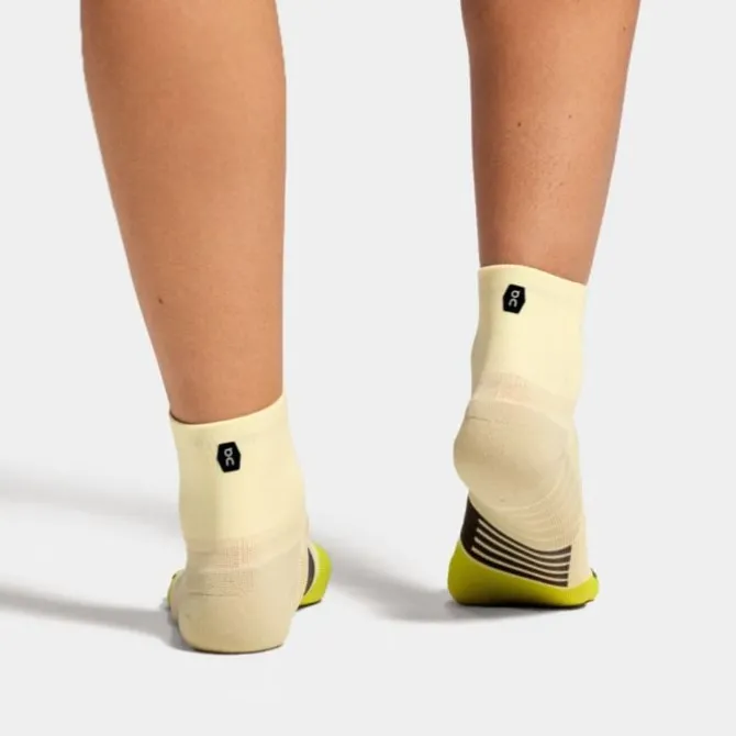 On Socken & Strümpfe | Laufsocken>Performance Mid Sock Grün
