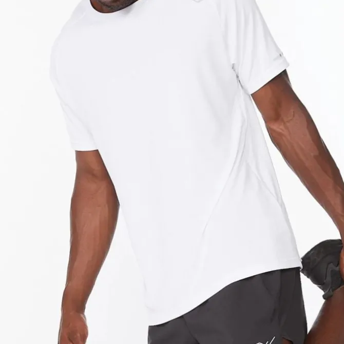 2XU Laufshirts>Aero Tee Weiß