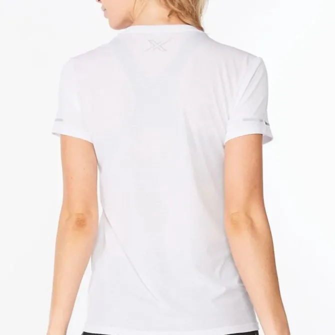 2XU Laufshirts>Aero Tee Weiß